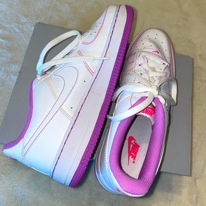 Nike size 6.5 kids (equal to adult 8-8.5) air force 1s!